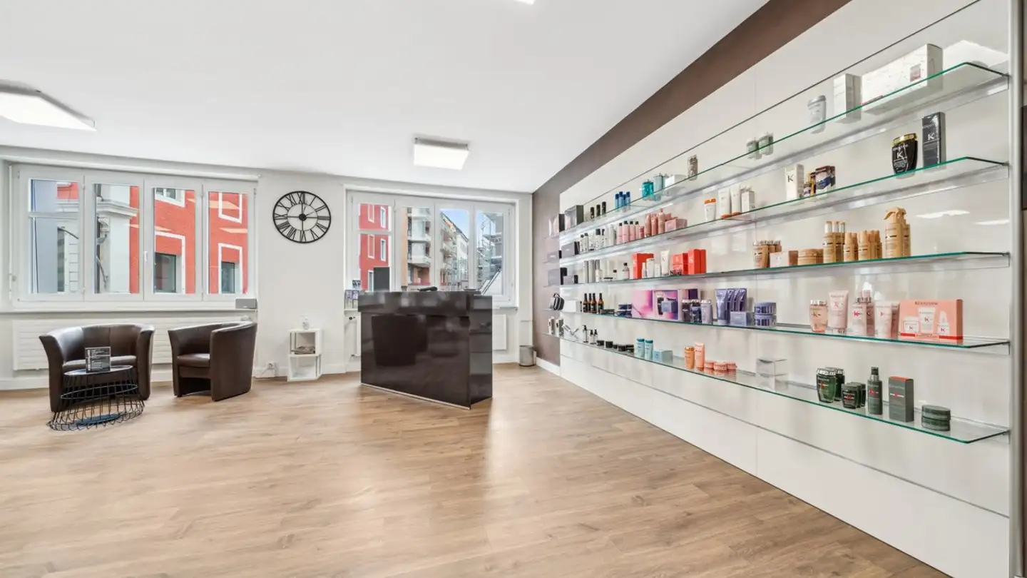 Magasin à vendre - 2300 La Chaux-de-Fonds - Photo 2