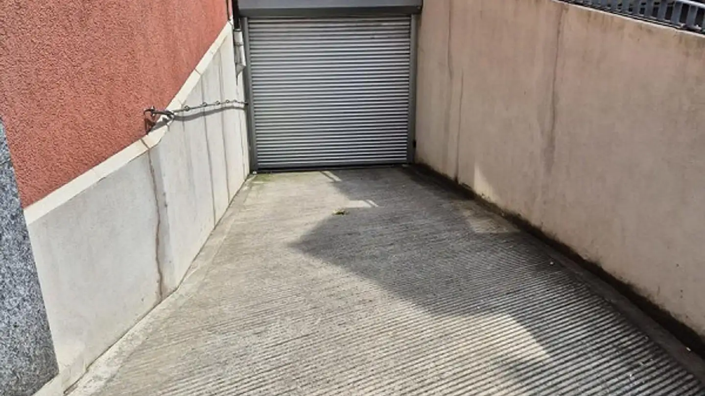Garage individuel à louer - Bremgartnerstrasse 1, 8953 Dietikon