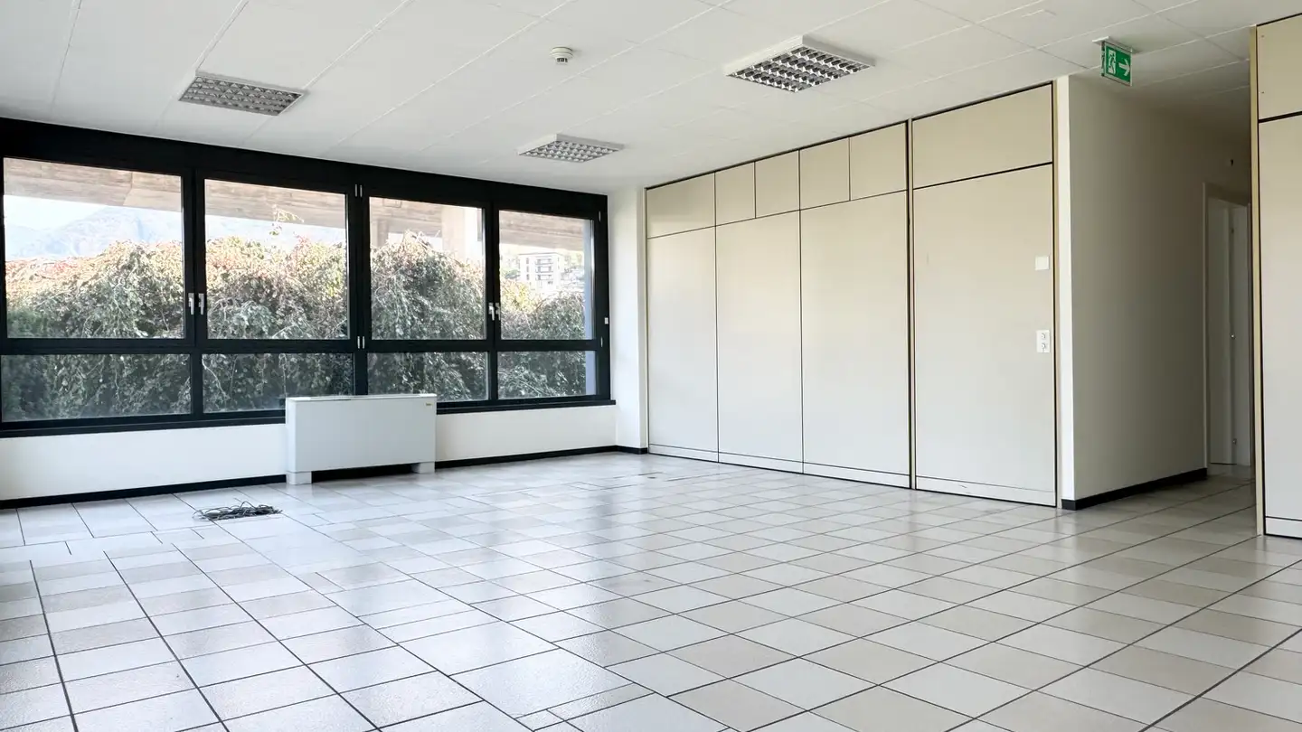 Bureau à louer - Via Giuseppe Motta 5, 6828 Balerna - Photo 2