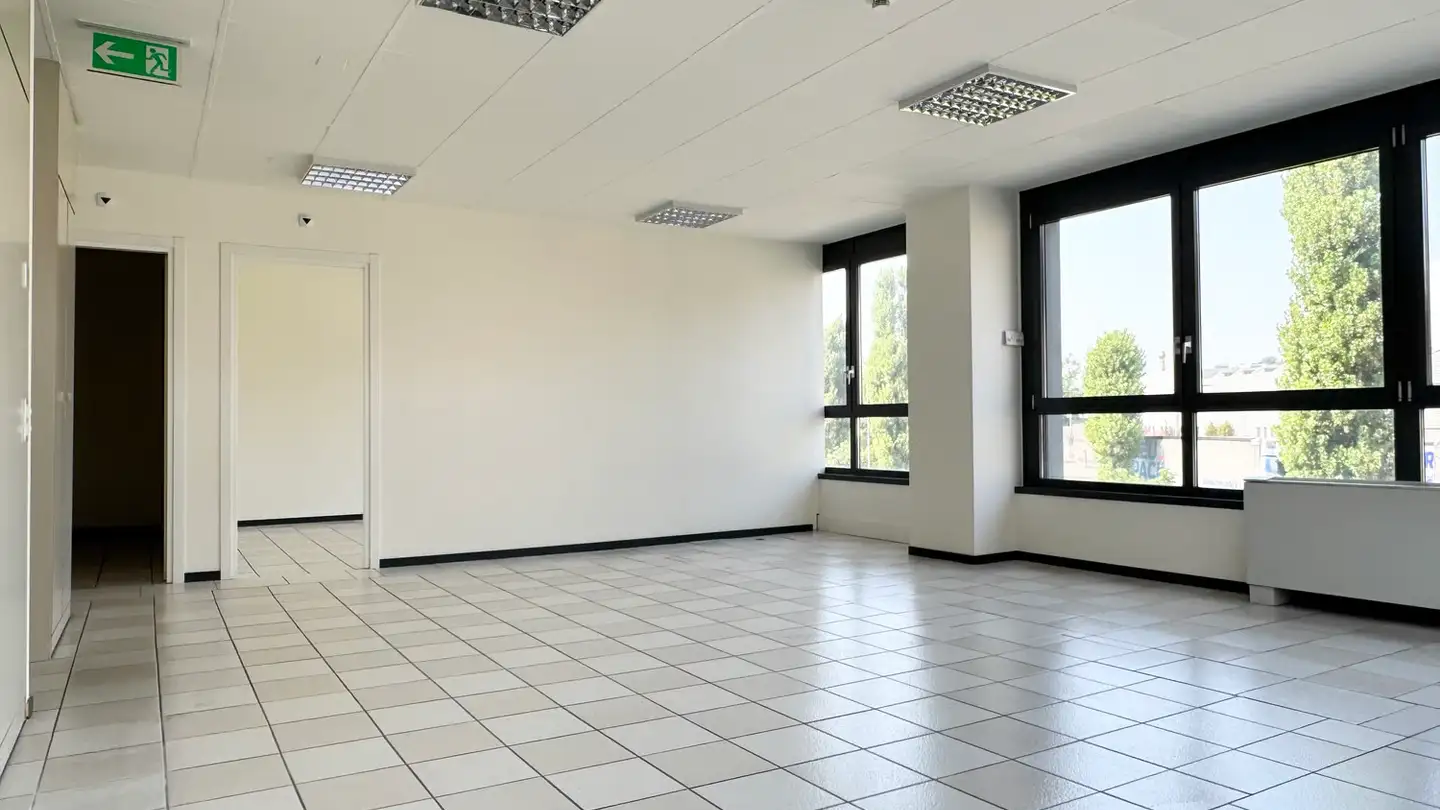 Bureau à louer - Via Giuseppe Motta 5, 6828 Balerna - Photo 3