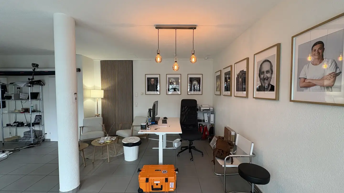 Commercial à louer - Sunnehaldeweg 8, 8620 Wetzikon ZH