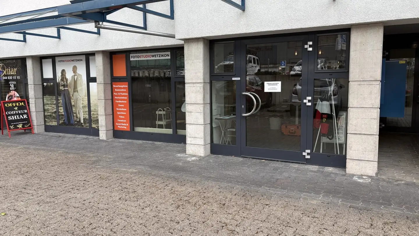 Commercial à louer - Sunnehaldeweg 8, 8620 Wetzikon ZH - Photo 2