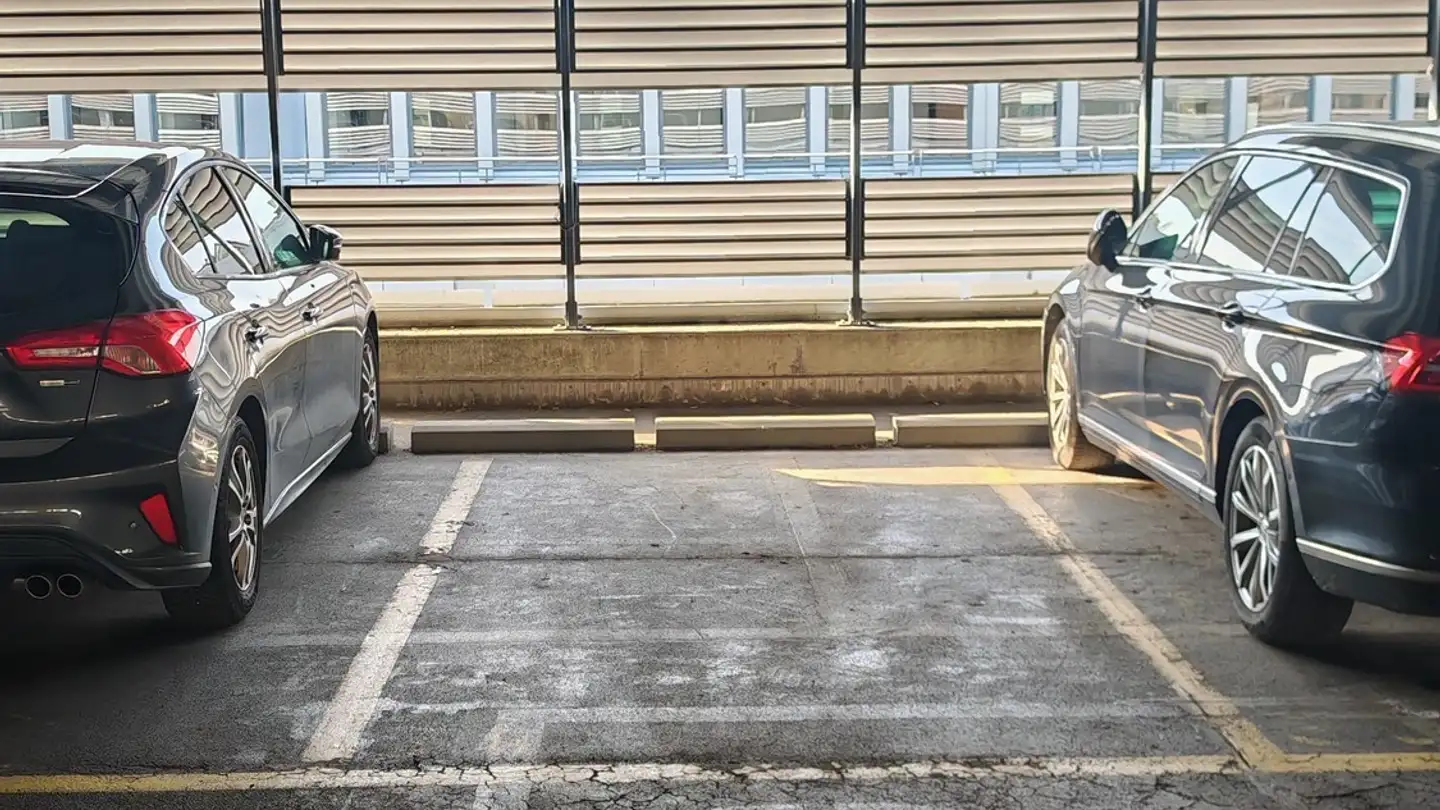 Outdoor parking space for rent - Rue De Sébeillon 1, 1004 Lausanne