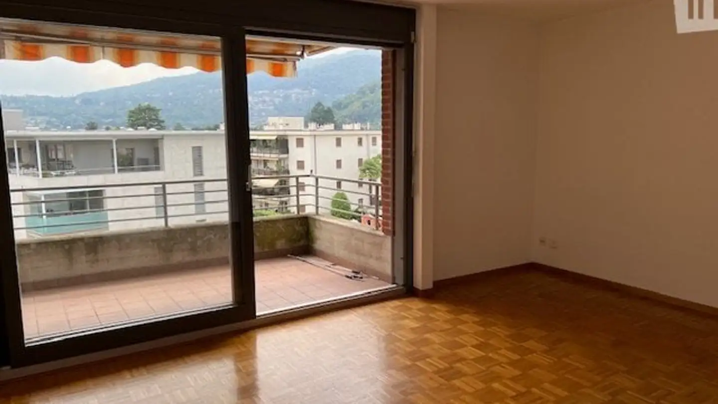 Wohnung mieten - Via Stazione 27, 6987 Caslano