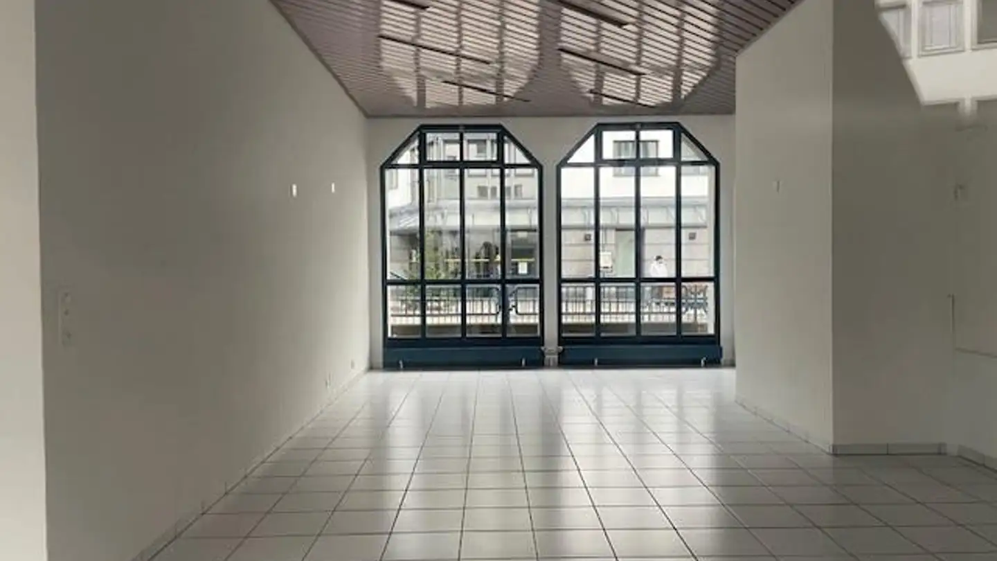 Shop for rent - Wildenstrasse 3, 8212 Neuhausen am Rheinfall - Photo 3