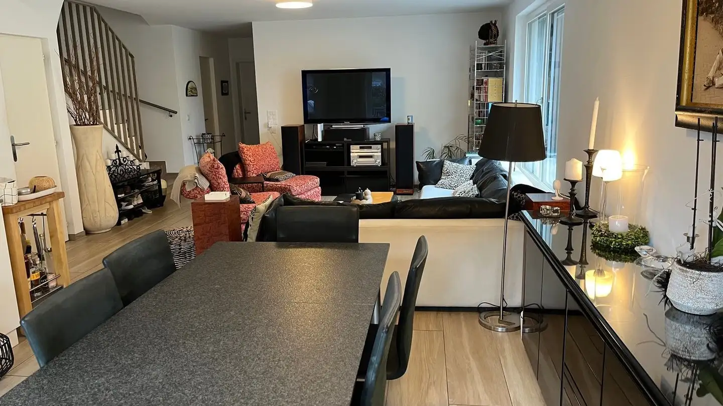 Duplex à louer - 1143 Apples