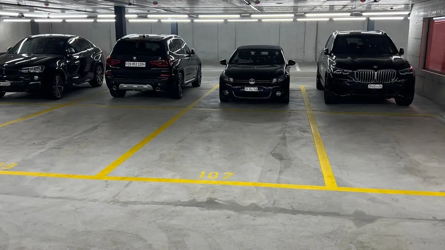 Parcheggio sotterraneo in affitto - Bahnhofstrasse, 8706 Meilen