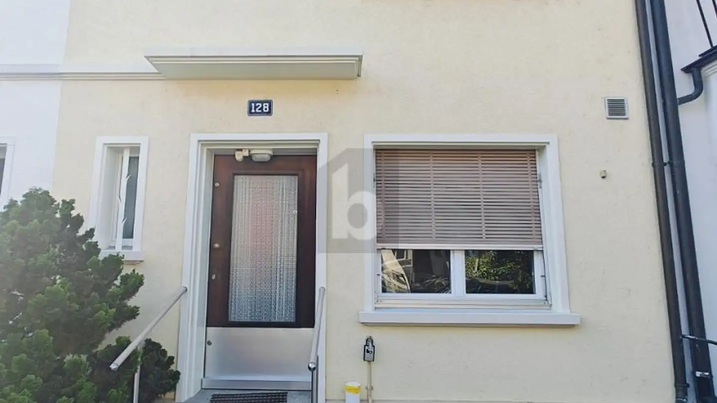 Row house for rent - 4054 Basel