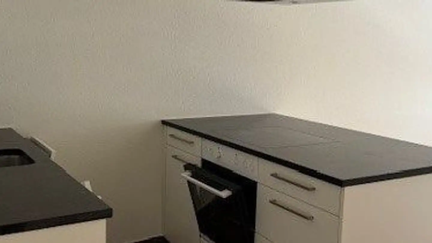 Wohnung mieten - Glarnerstrasse 25a, 8854 Siebnen - Foto 2