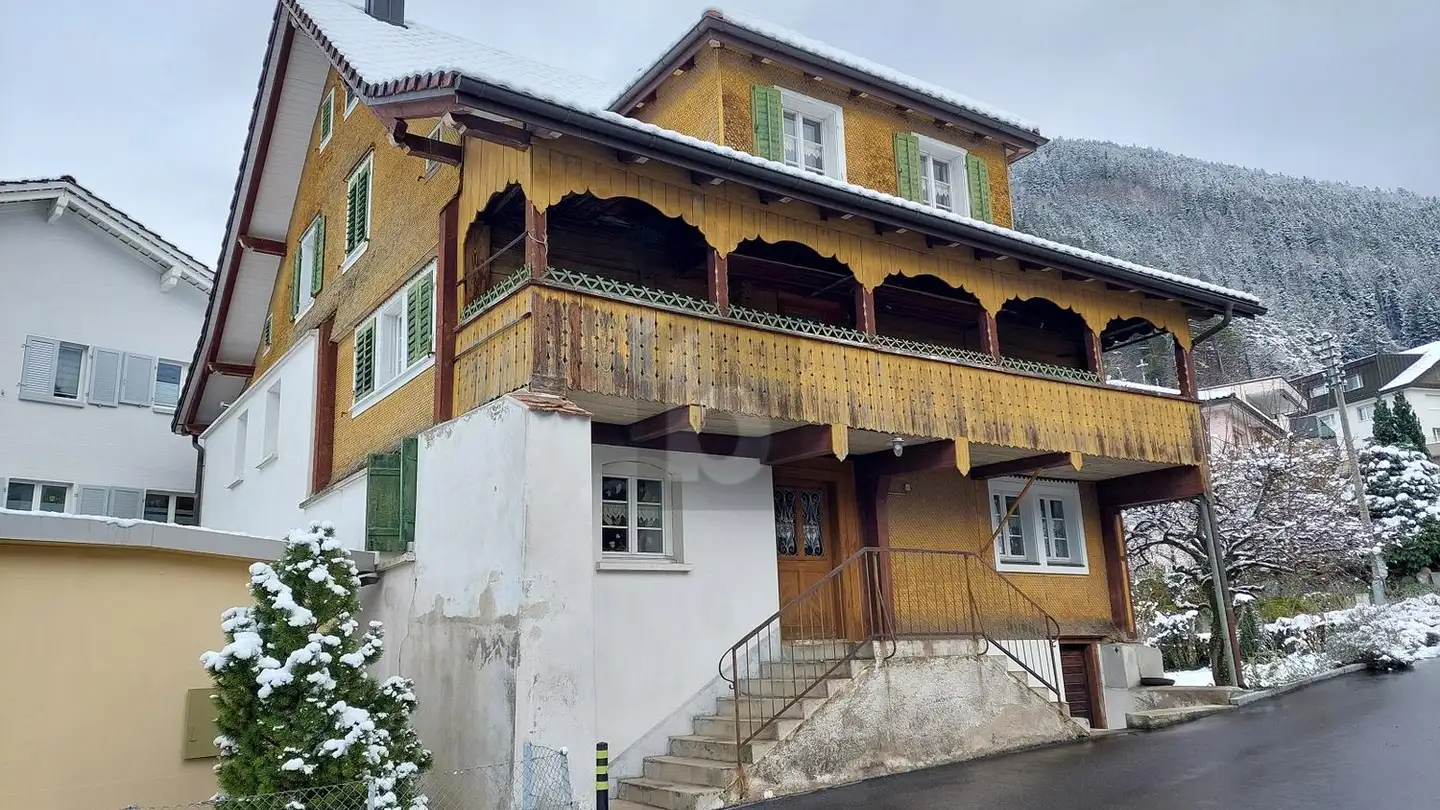 Residential building for sale - 6467 Schattdorf