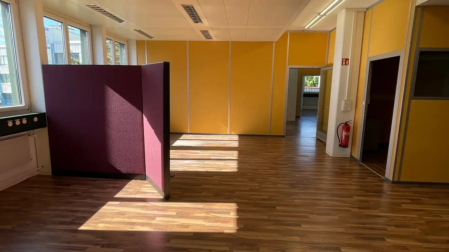 Office space for rent - Im Vorderasp 4, 8154 Oberglatt ZH - Photo 3