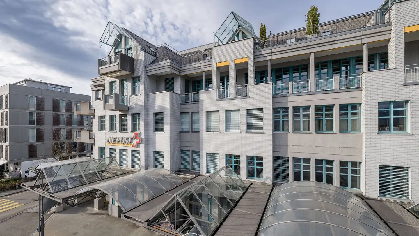 Gewerbe mieten - Tiefenaustrasse 2, 8640 Rapperswil SG - Foto 2