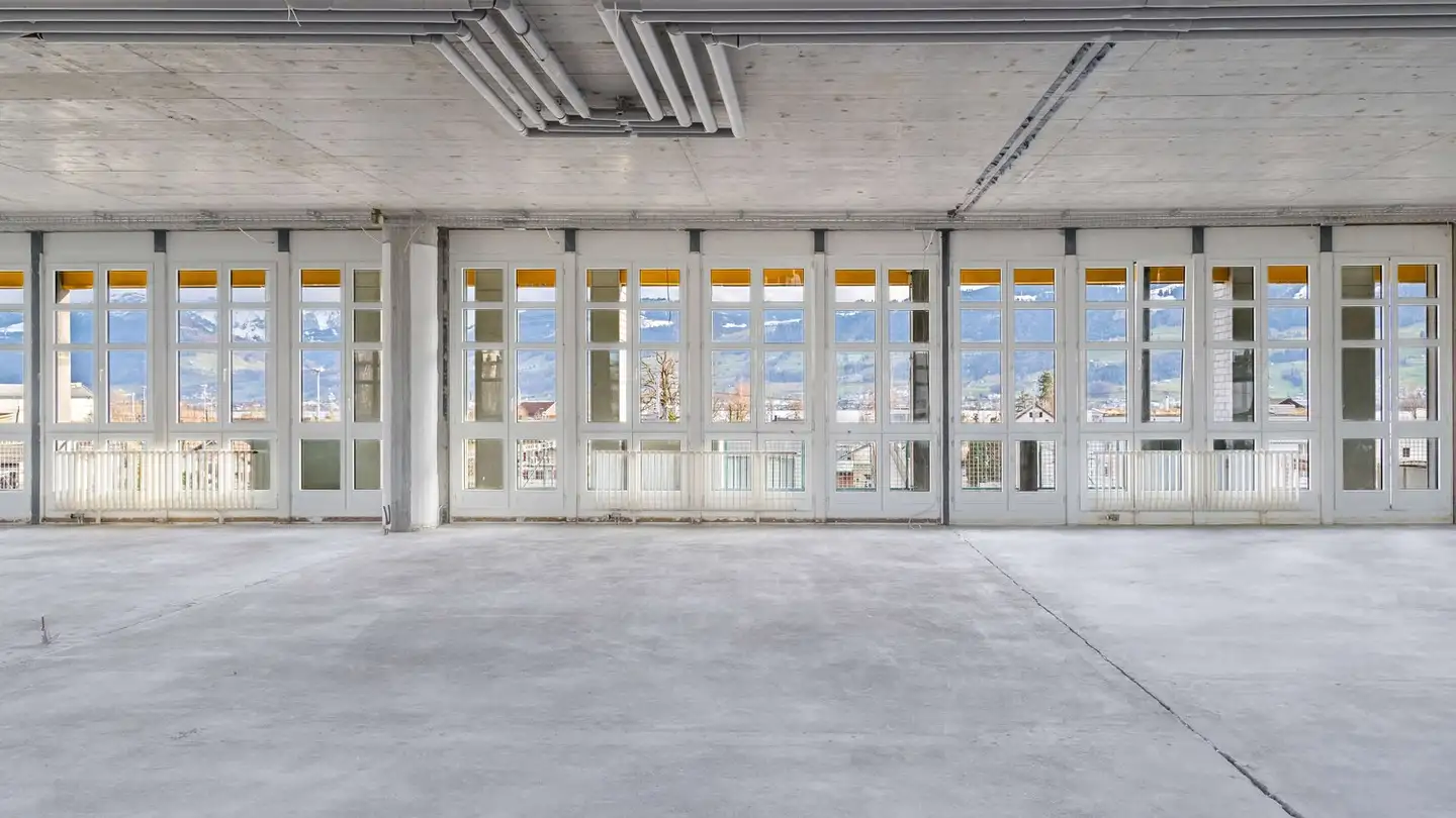 Gewerbe mieten - Tiefenaustrasse 2, 8640 Rapperswil SG - Foto 4