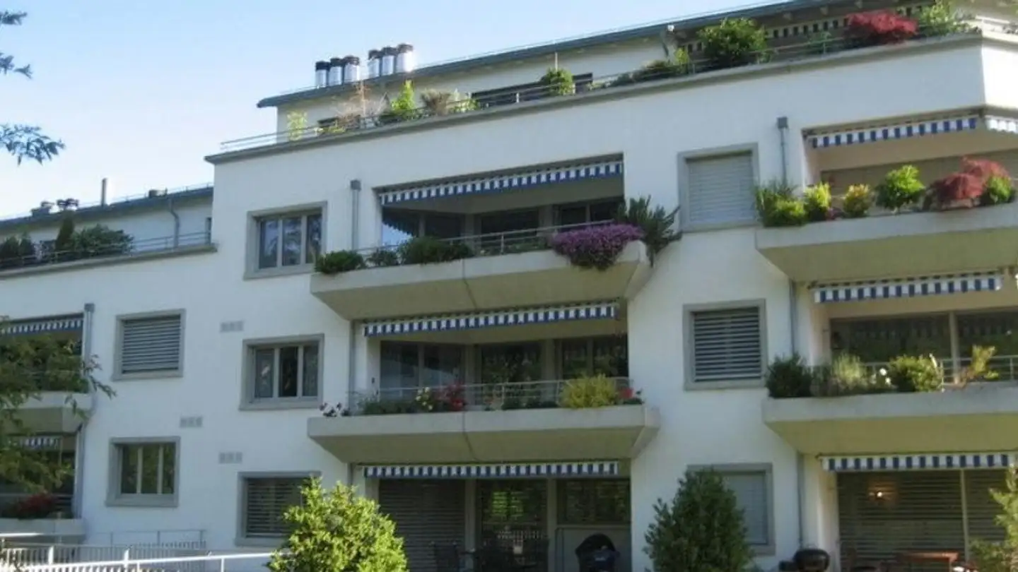 Appartement à louer - Im Grossacher 3, 8125 Zollikerberg