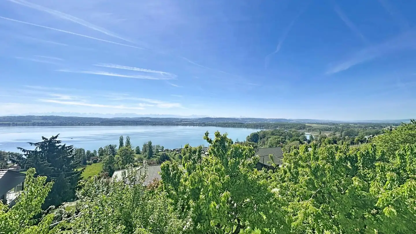 Villa for sale - 1586 Vallamand