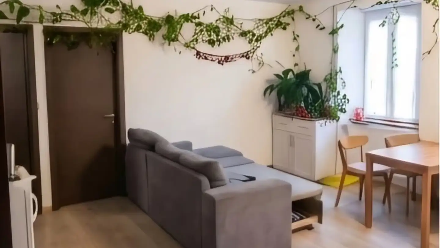 Appartement à louer - Rue De Bourgogne 5, 2105 Travers - Photo 2