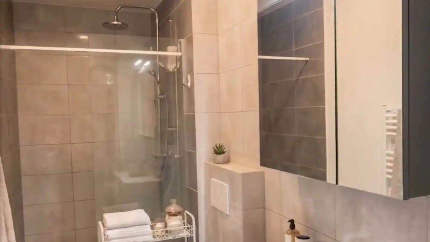 Appartement à louer - Rue De Bourgogne 5, 2105 Travers - Photo 4