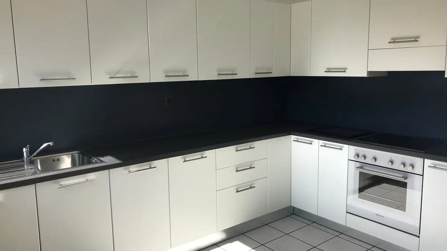 Appartement à louer - Viale C. Olgiati 17, 6512 Giubiasco - Photo 3