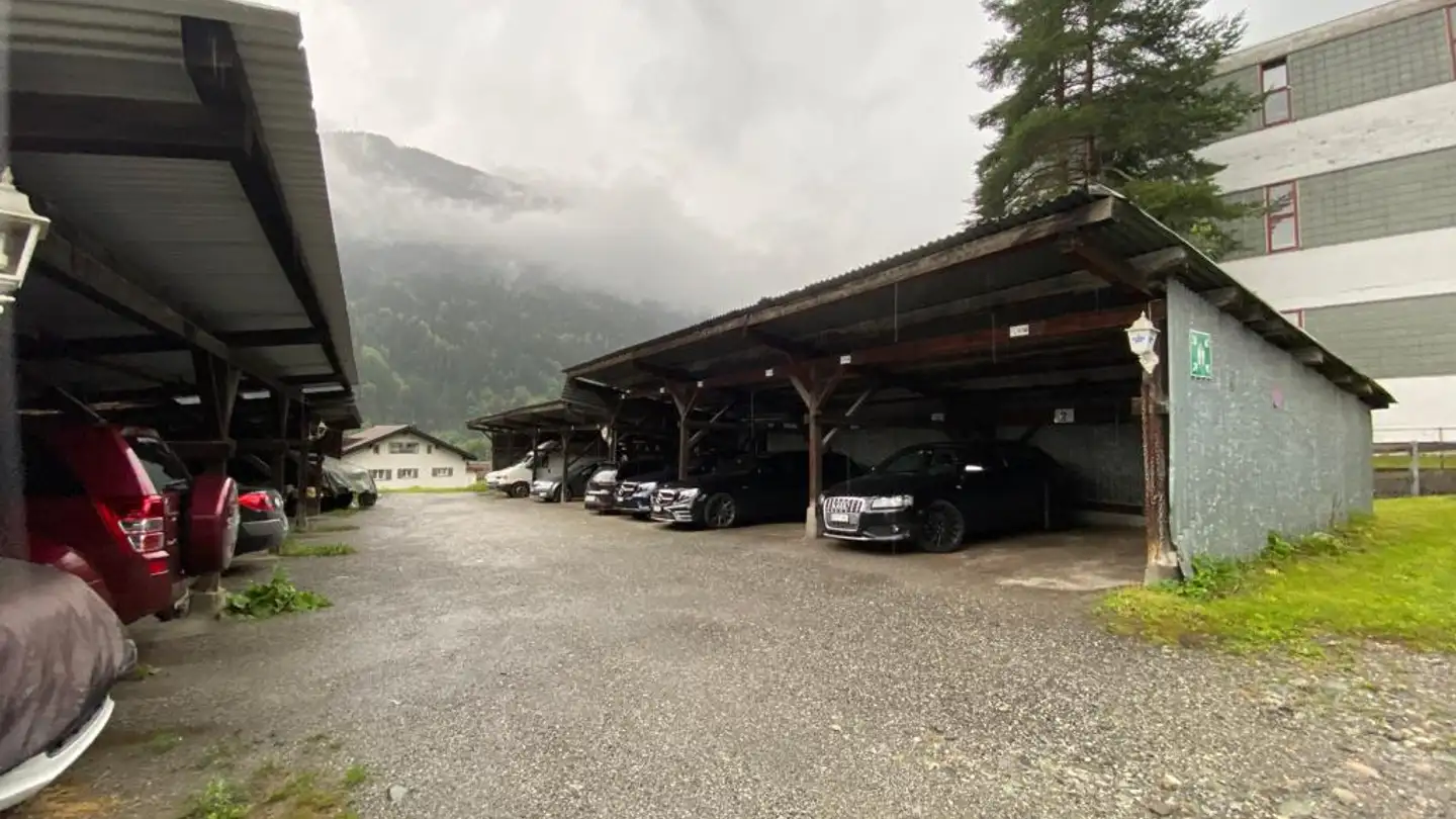 Parcheggio coperto in affitto - Via Fabrica 13, 7166 Trun - Foto 2