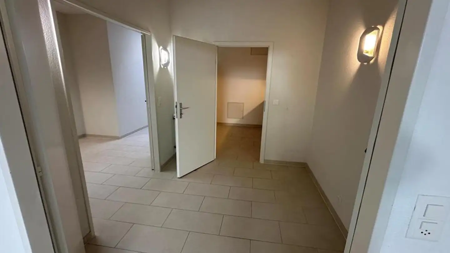 Mischgenutztes Gebäude mieten - Cuvillard 17, 1302 Vufflens-la-Ville