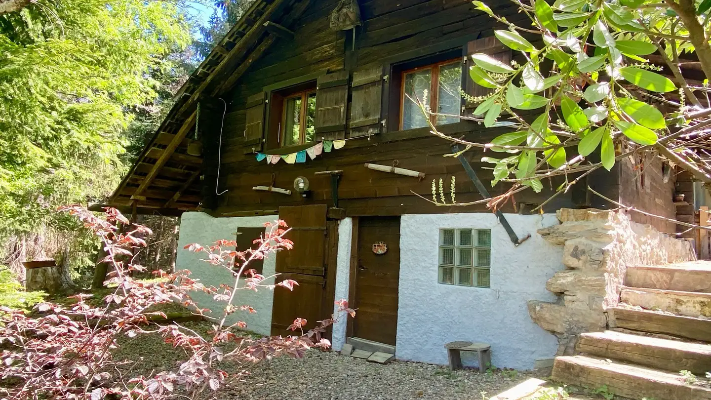 Chalet for sale - 1976 Erde - Photo 2