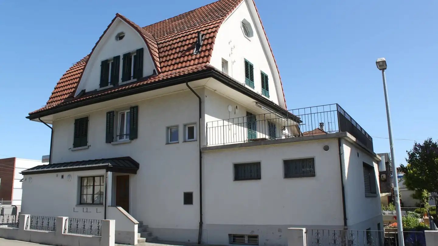 Mixed-use building for sale - Bahnhofstrasse 17, 8586 Erlen - Photo 2