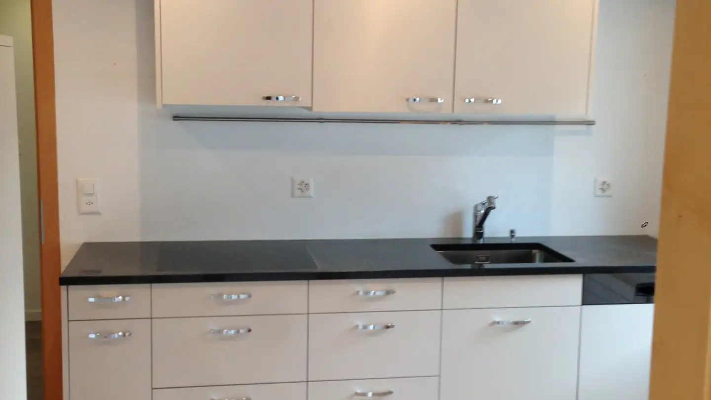 Dachgeschosswohnung mieten - Hauptstrasse 10, 8867 Niederurnen - Foto 2