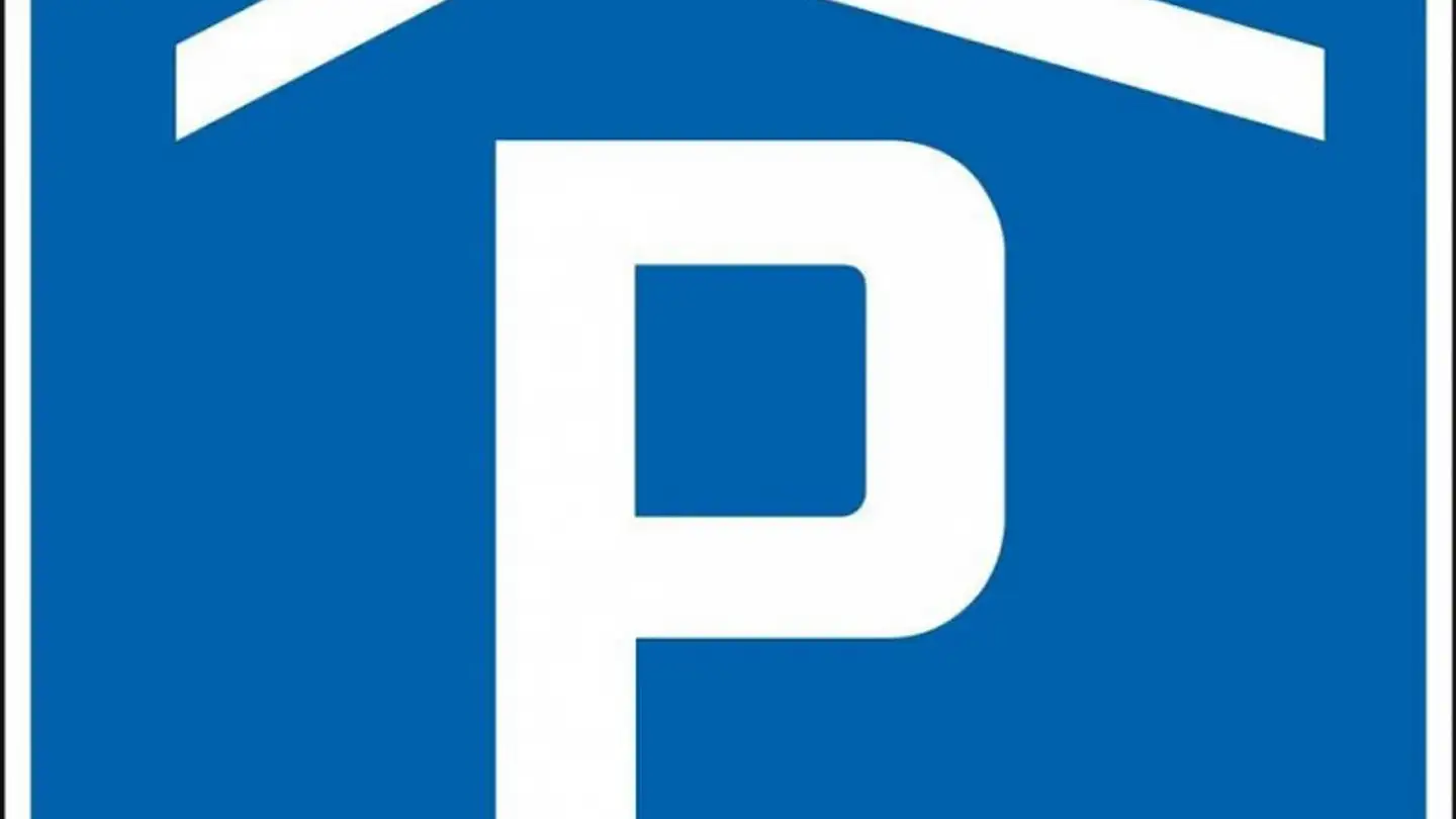 Tiefgaragenstellplatz mieten - Via Murschetg 15, 7032 Laax GR 2