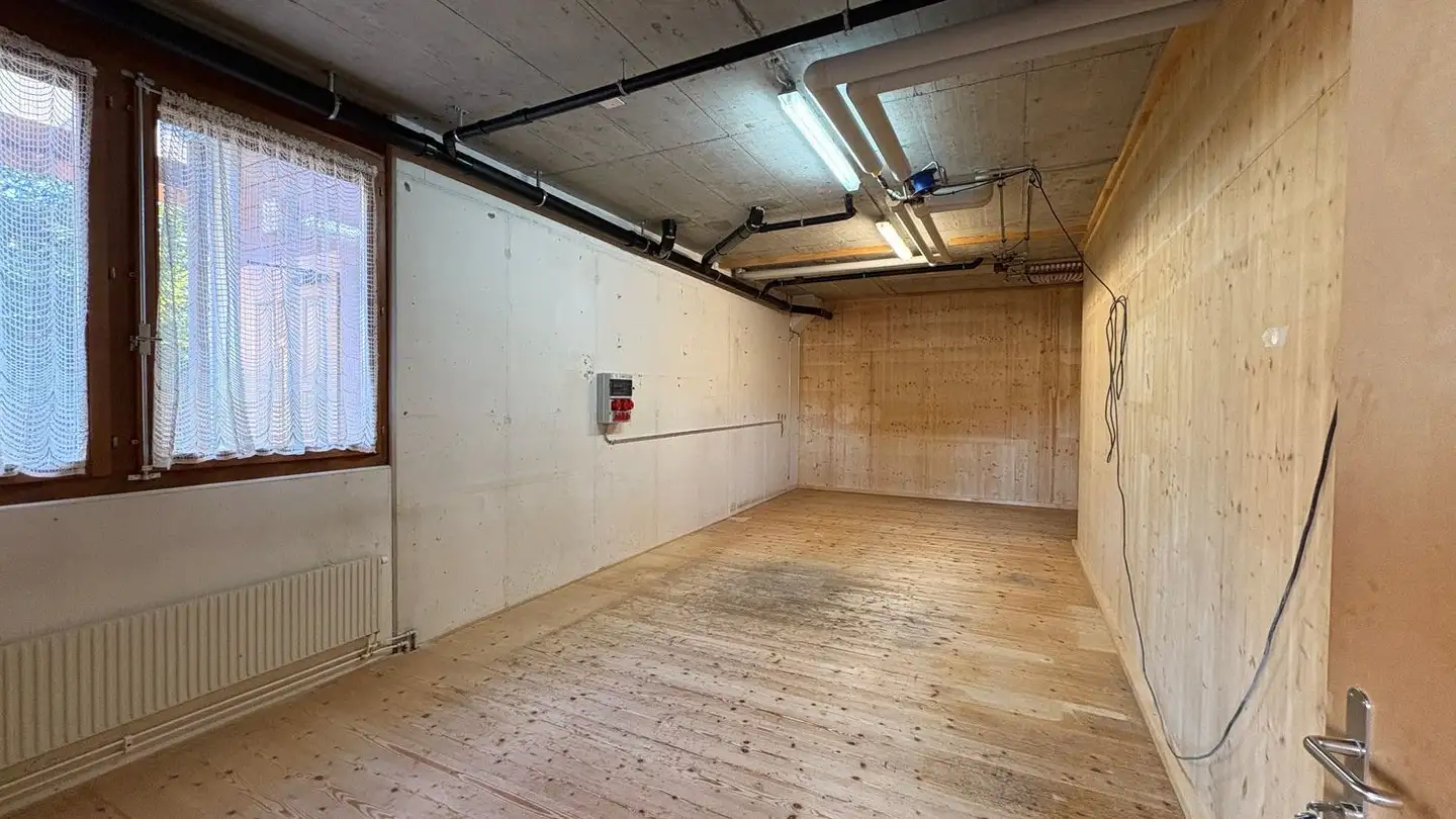 Atelier à louer - Alpenstrasse 29, 3627 Heimberg