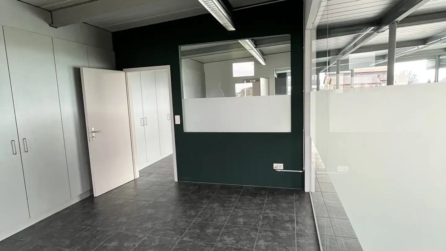 Bureau à louer - Hauptstrasse 74, 8572 Berg TG