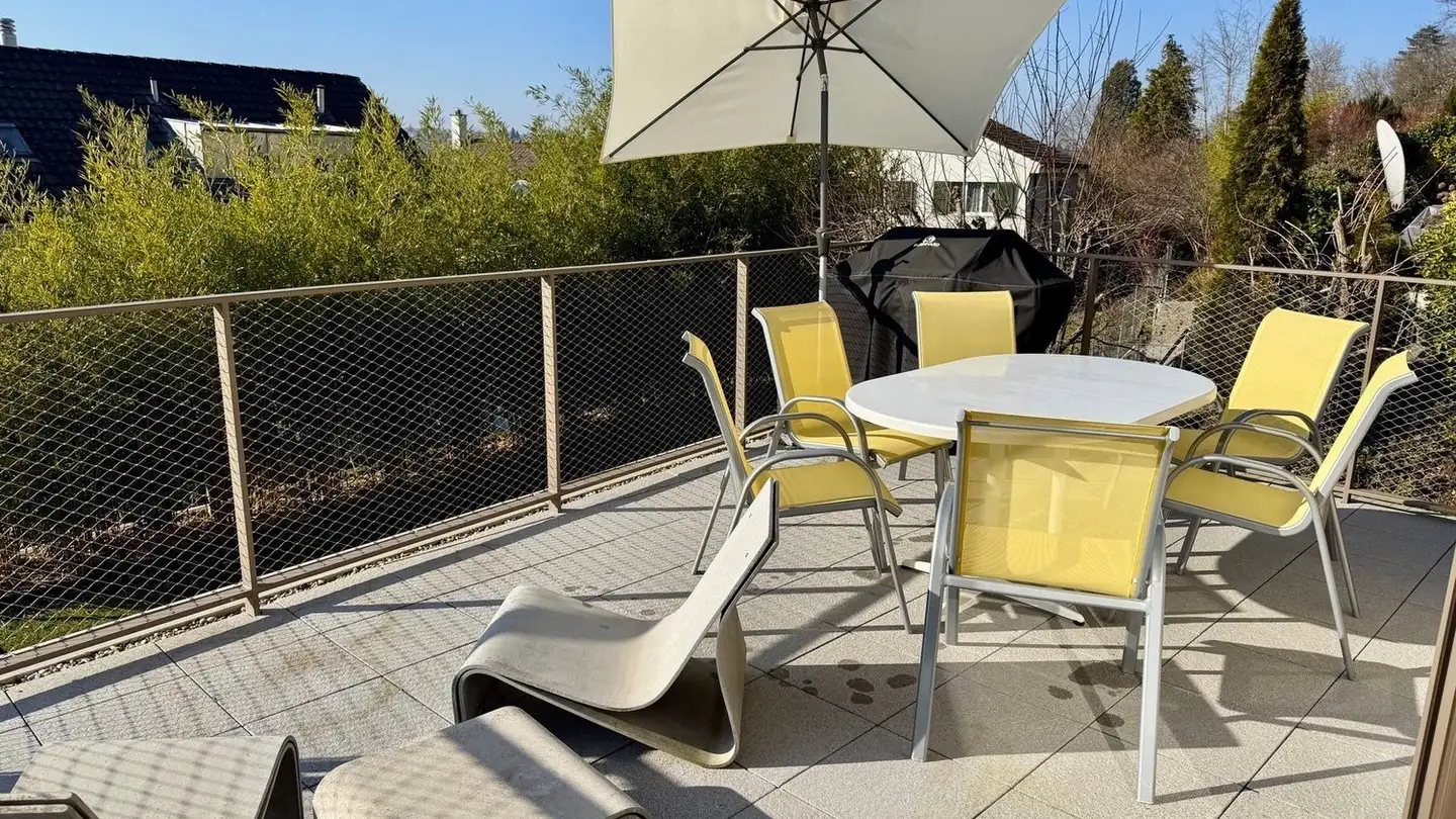 Attique à louer - Probsteiholzweg 3, 4103 Bottmingen