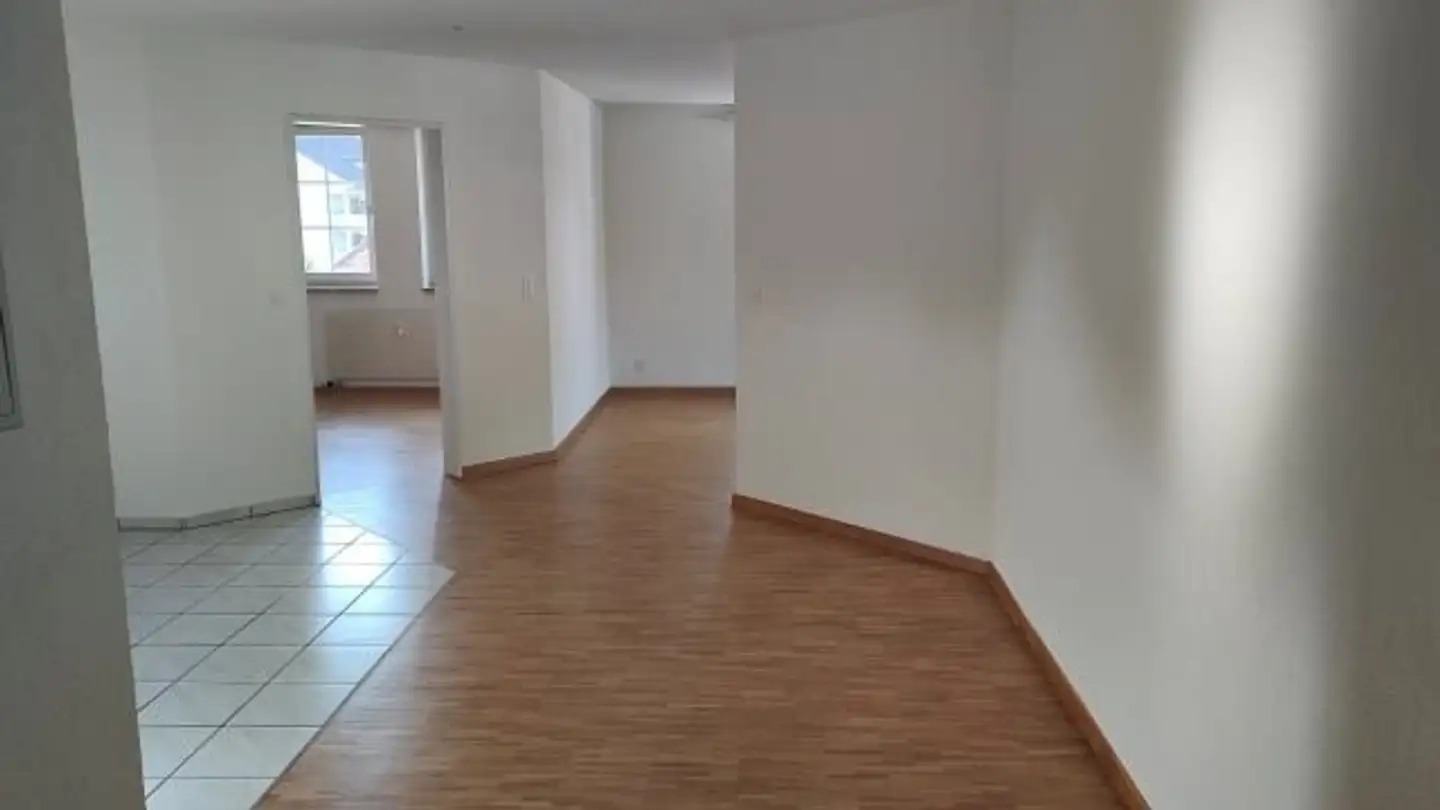 Dachgeschosswohnung mieten - Hauptstrasse 66, 4436 Oberdorf BL - Foto 2