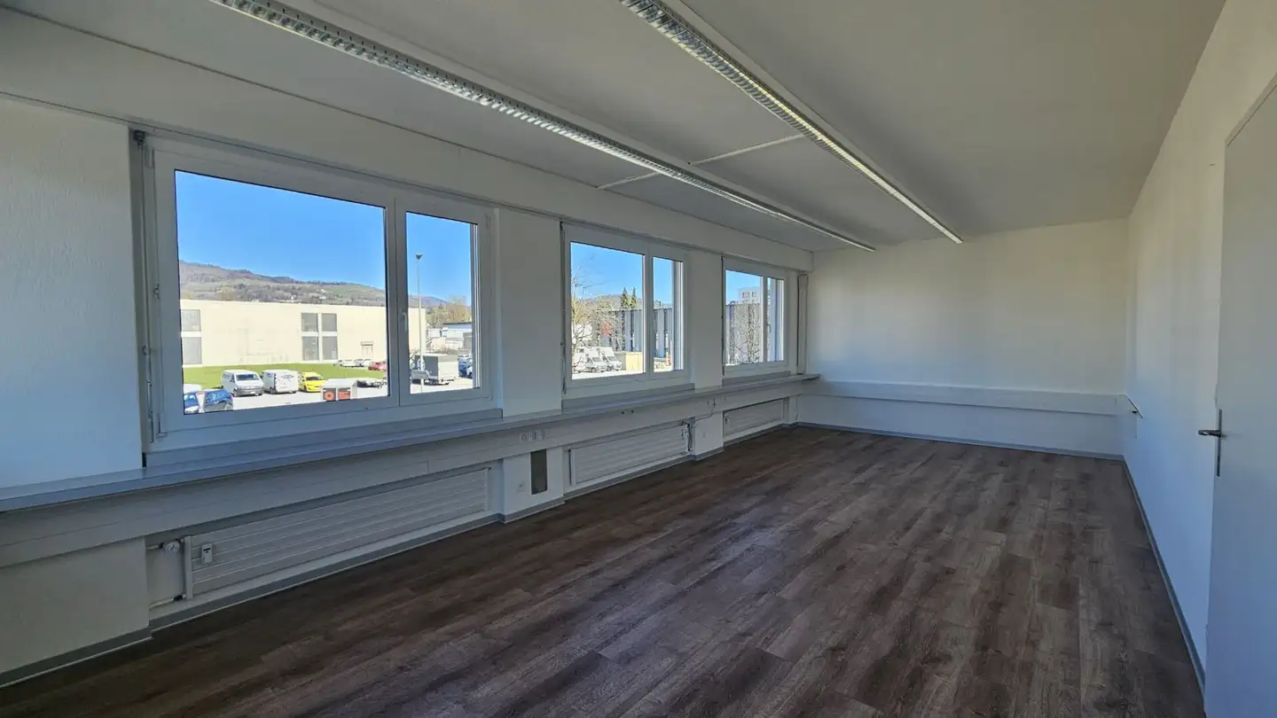 Bürofläche mieten - Eichwiesstrasse, 8630 Rüti ZH