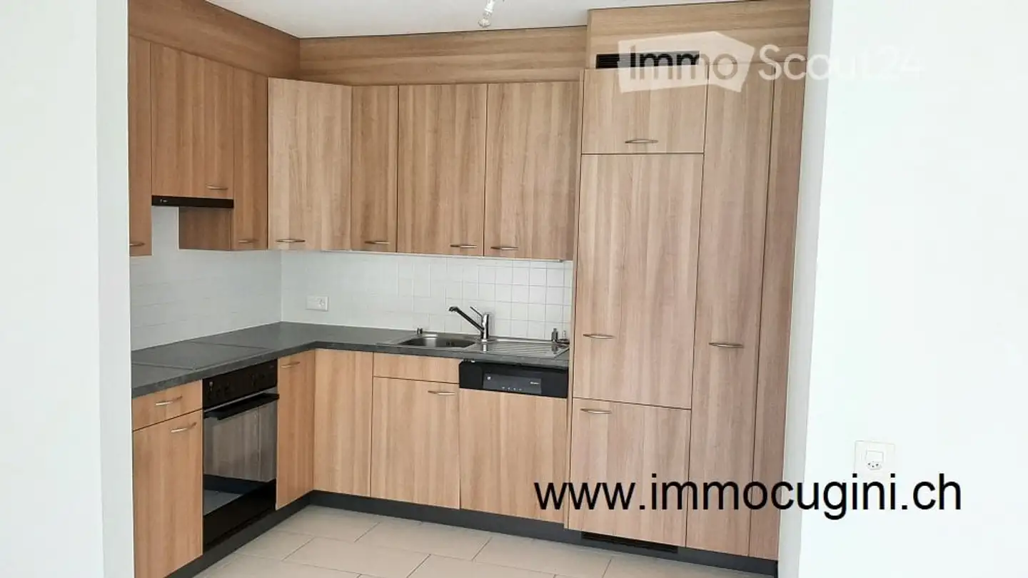 Apartment for rent - Viale C. Olgiati 83, 6512 Giubiasco - Photo 3