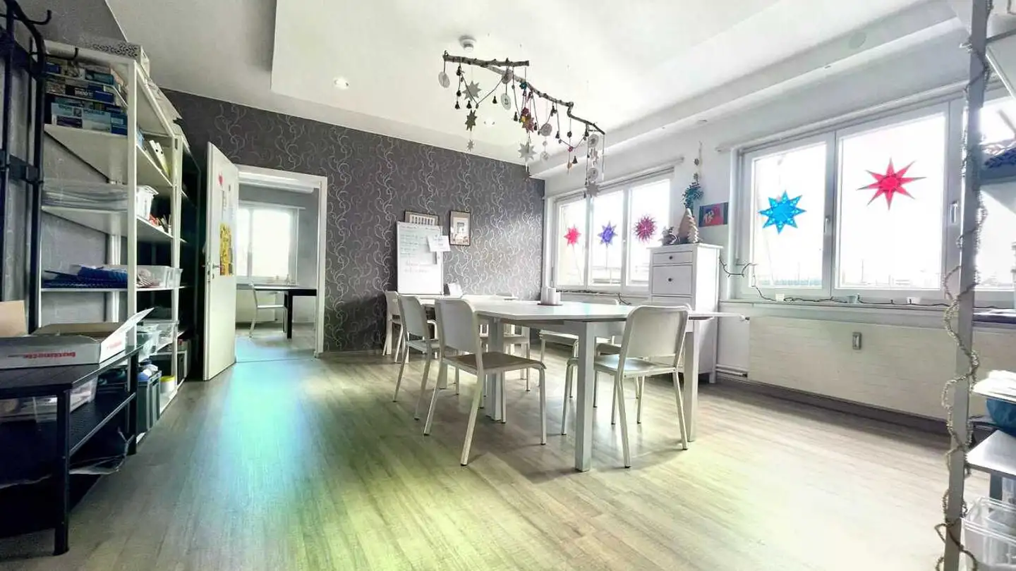 Office space for rent - Güterstrasse, 4133 Pratteln