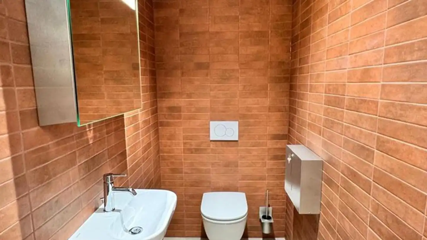 Mischgenutztes Gebäude mieten - 1196 Gland