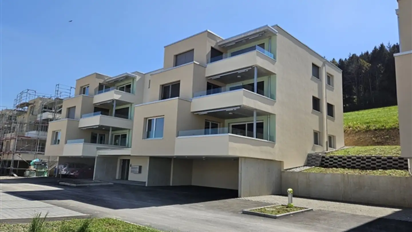 Outdoor parking space for rent - Pra-Du-Not 7, 1732 Arconciel