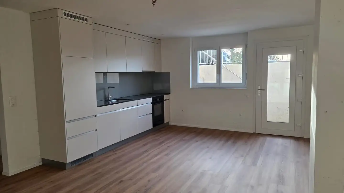 Commercial for rent - Zwingenstrasse 6, 4223 Blauen - Photo 2