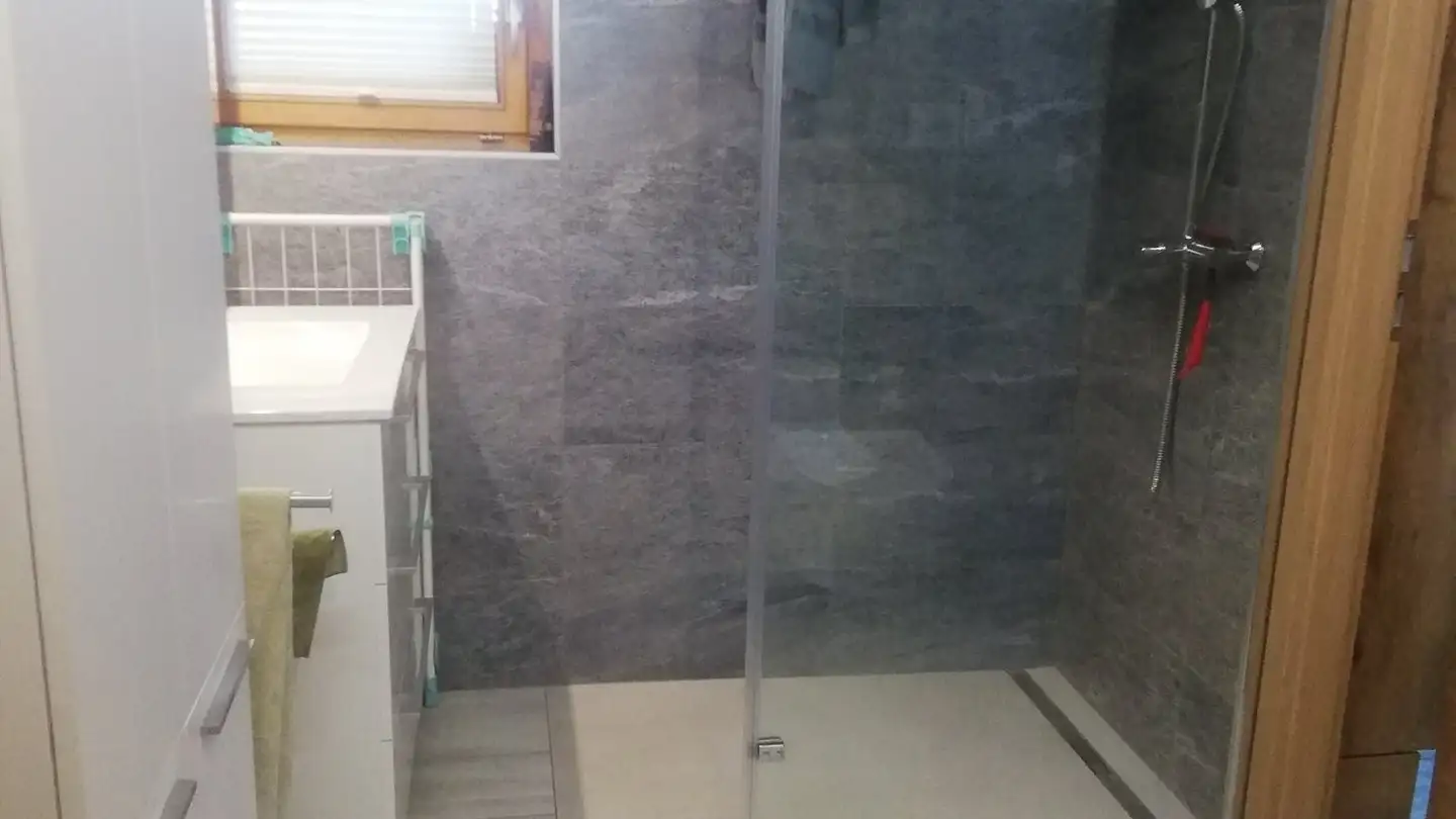 Apartment for rent - Chemin Du Peray 43, 1942 Levron - Photo 3