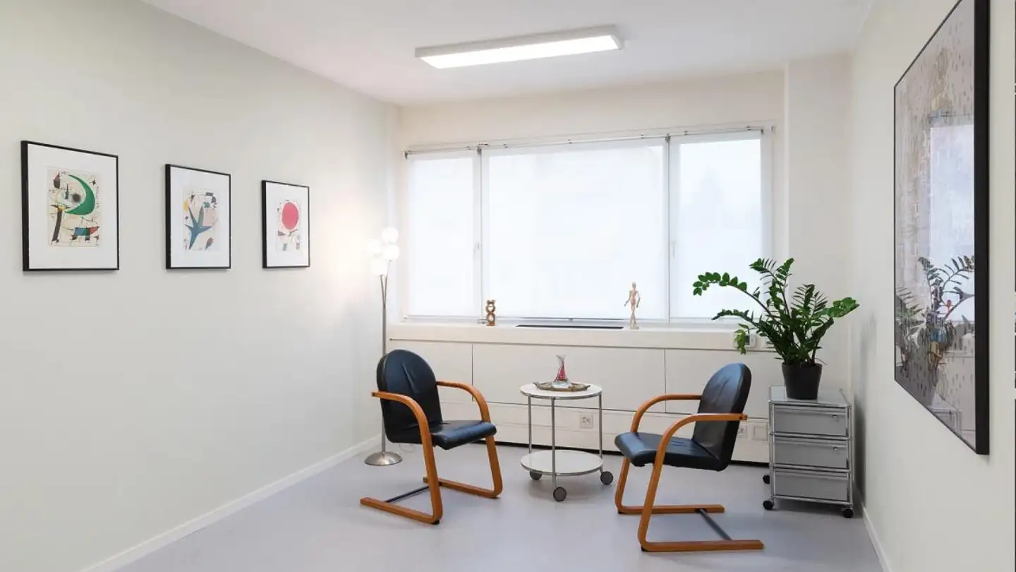 Bureau à louer - Via Cantonale 27, 6928 Manno