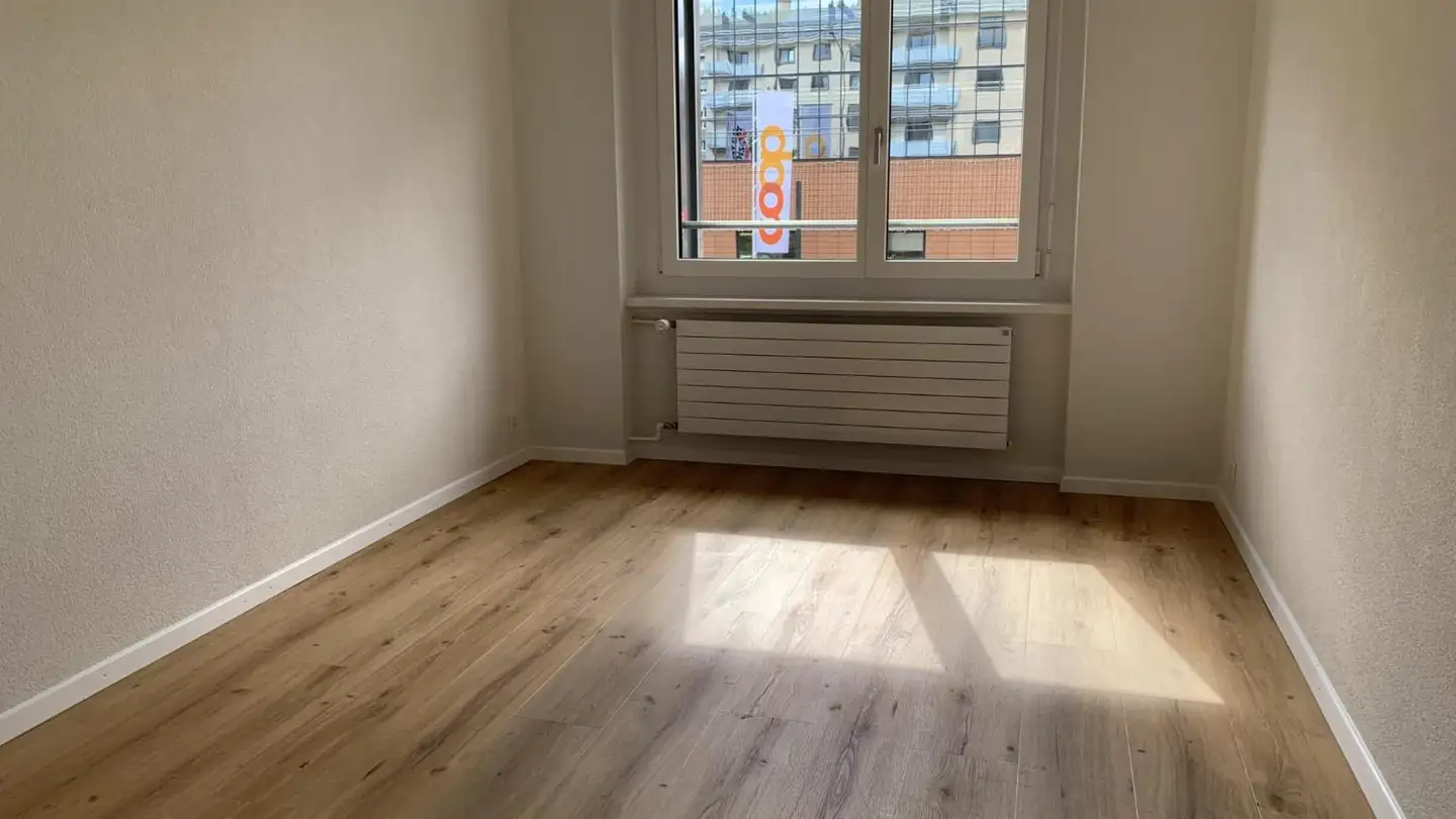 Apartment for rent - Avenue Léopold-Robert 152, 2300 La Chaux-de-Fonds - Photo 2