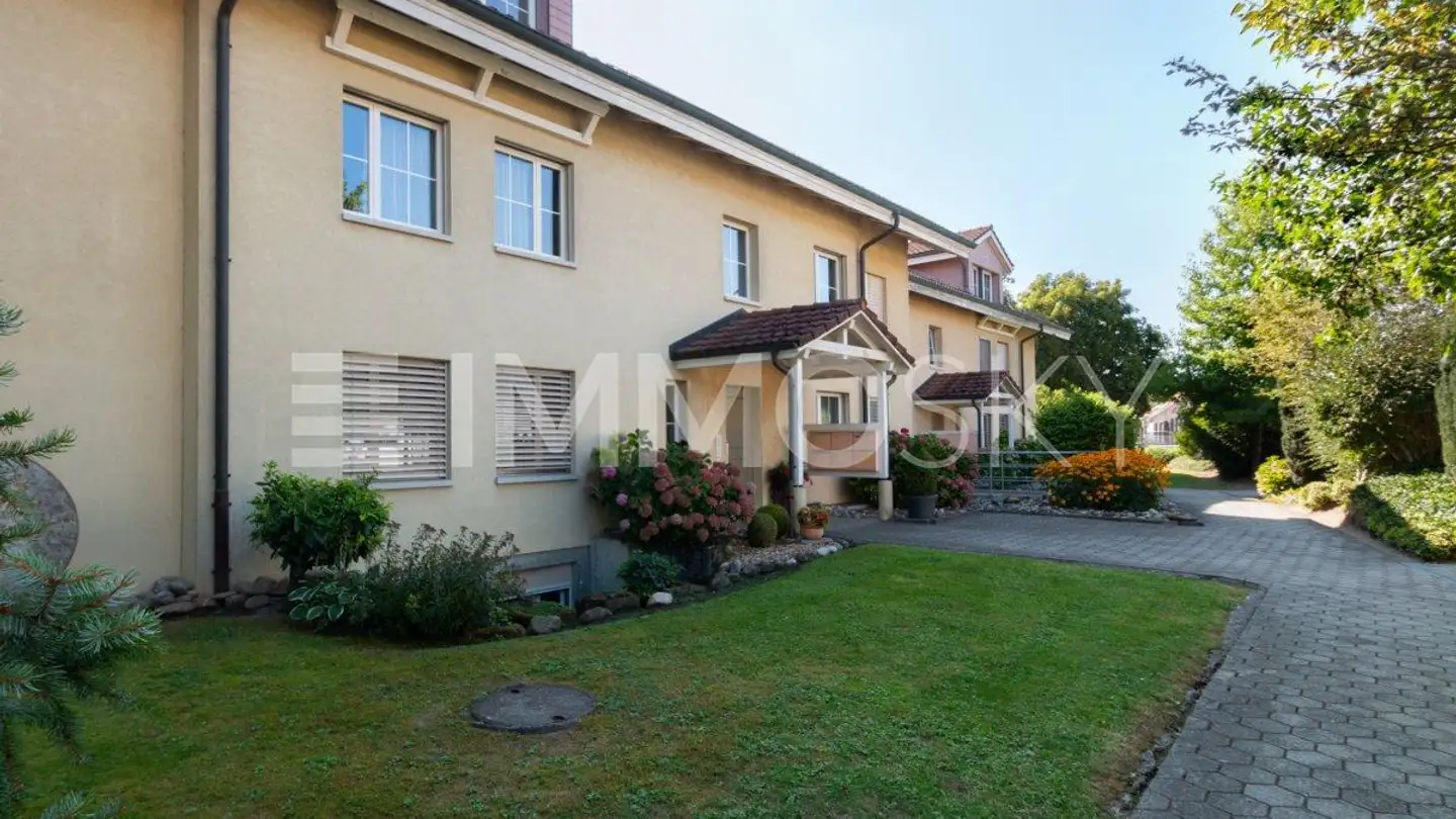 Commercial for sale - 3250 Lyss