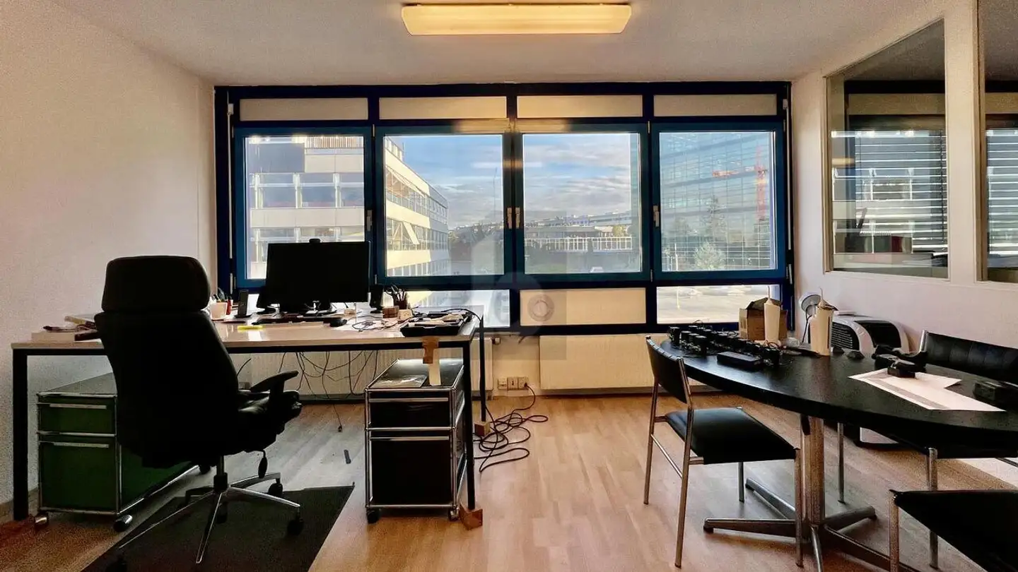 Office space for rent - 1225 Chêne-Bourg