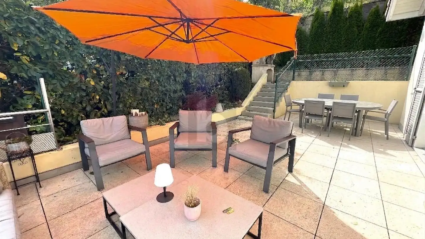 Row house for rent - 1422 Grandson