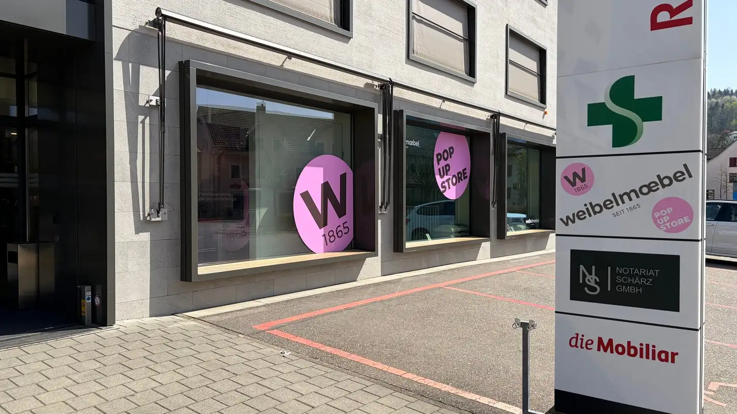 Magasin à louer - 5304 Endingen