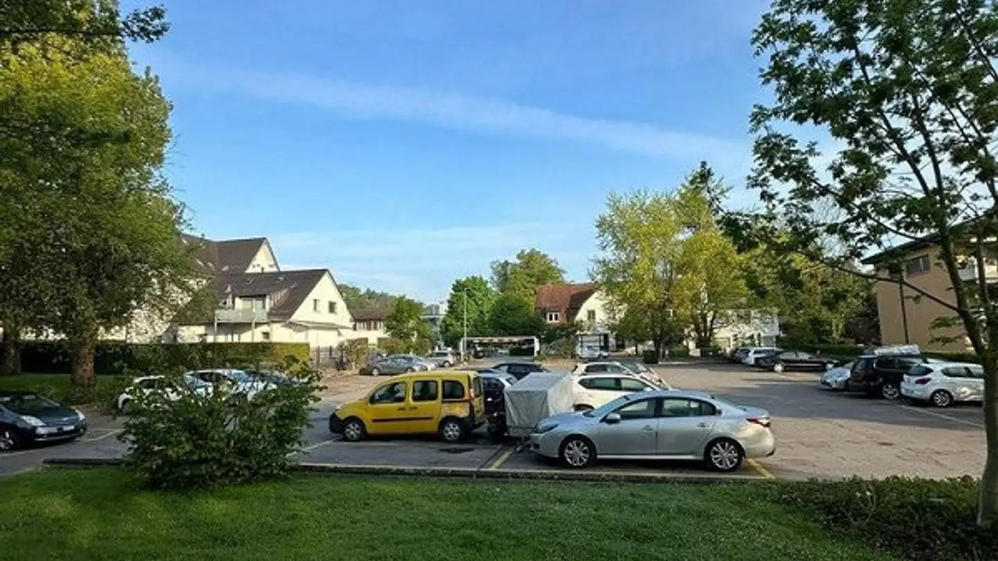 Parkplatz im Freien mieten - Allmendstrasse, 8154 Oberglatt ZH