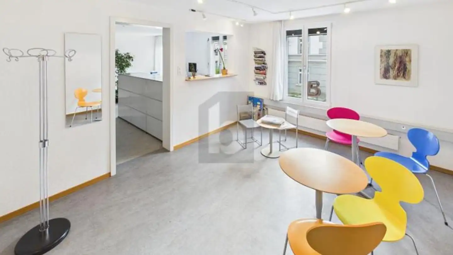 Office space for rent - 3400 Burgdorf