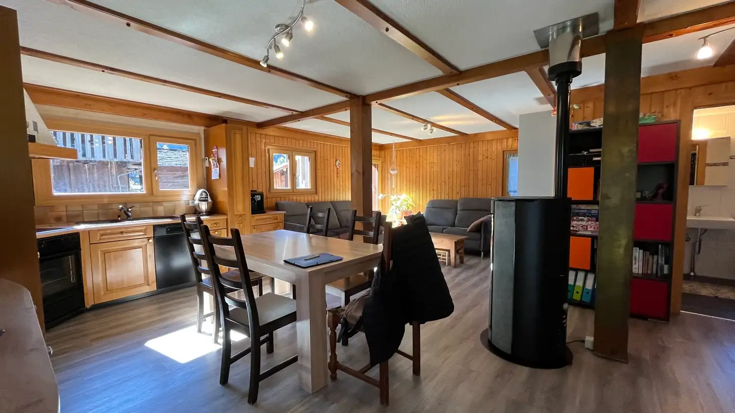 Single house for sale - 1948 Lourtier - Photo 4