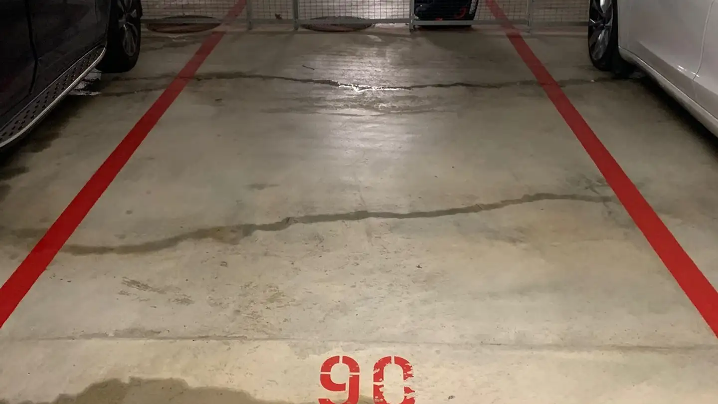 Outdoor parking space for rent - 8134 Adliswil