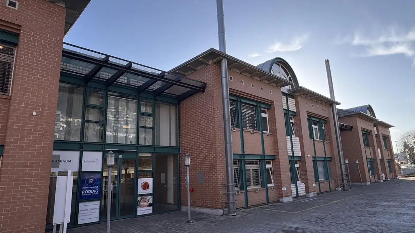 Office space for rent - St. Gallerstrasse 163, 8645 Jona